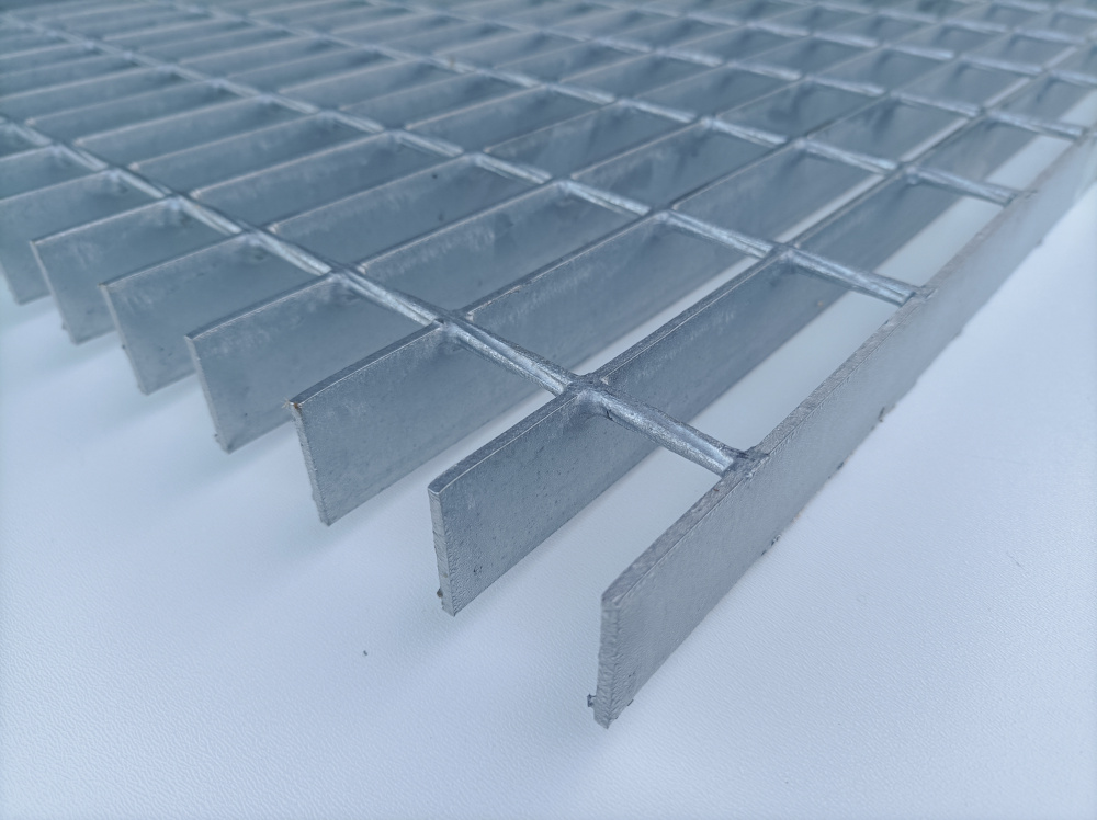 Tasoritilä 34×76 / 30×3 kantava latta