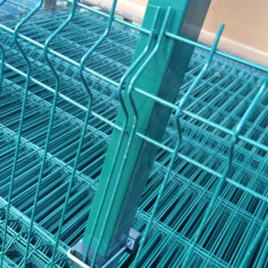 Aitaelementin kiinnike