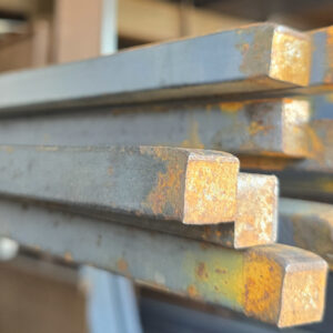 Tasoritilä 34x38 silmäkoko / 40x4 mm kantava latta