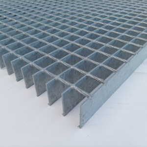 Tasoritilä 34×38 silmäkoko / 50×3 mm kantava latta