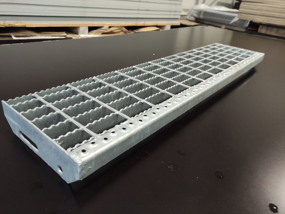 Ritiläaskelmat 1000×230 mm