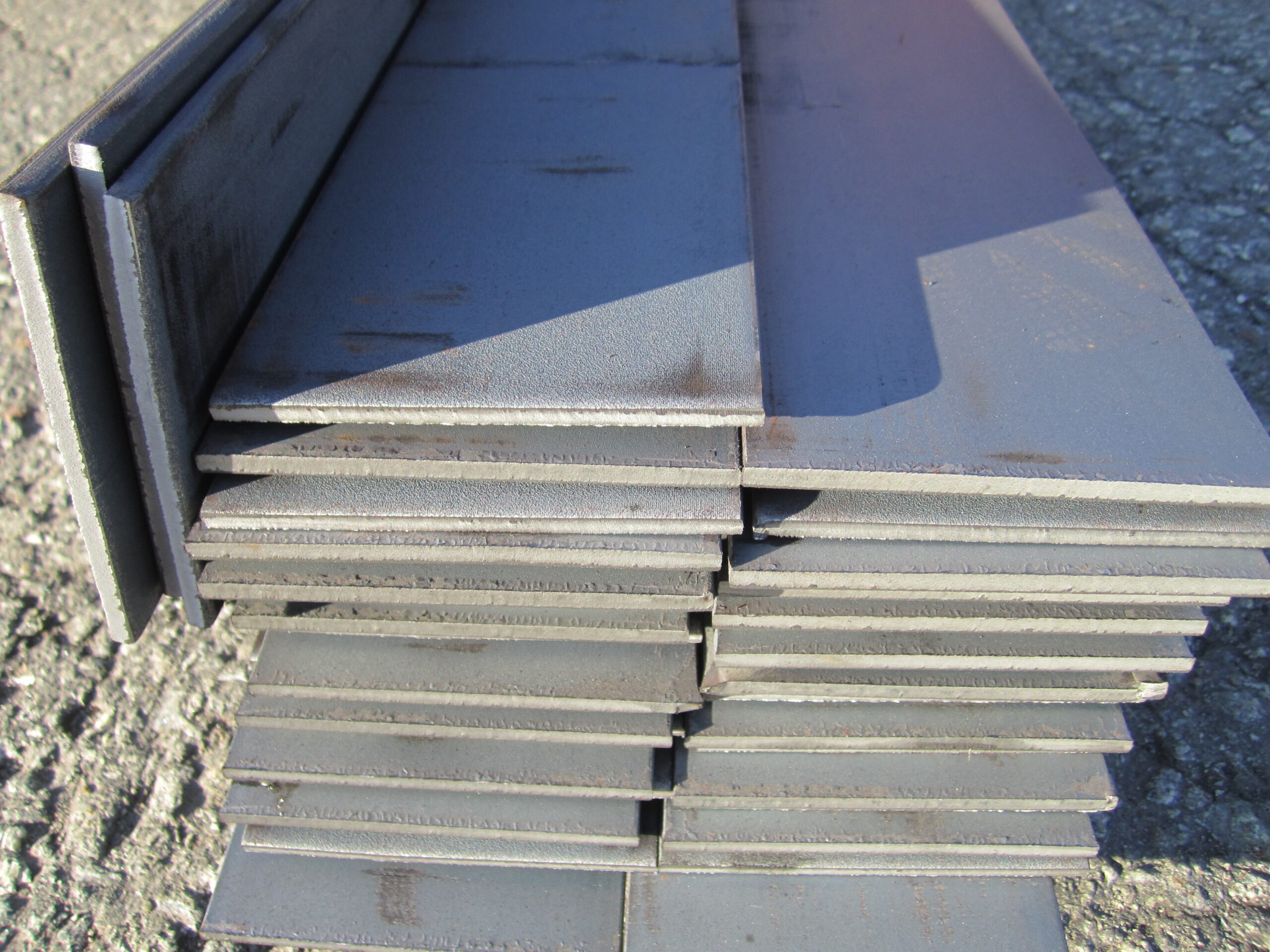 100x5 Lattateräs S235