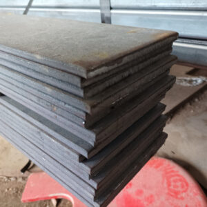 120x8 Lattateräs S355