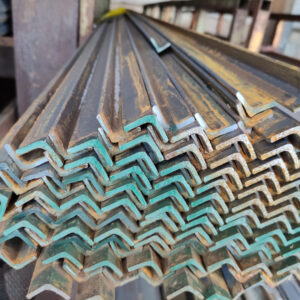 20x20x3 Kulmateräs S235