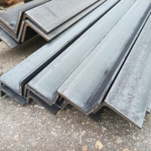 60x30x5 Kulmateräs S235