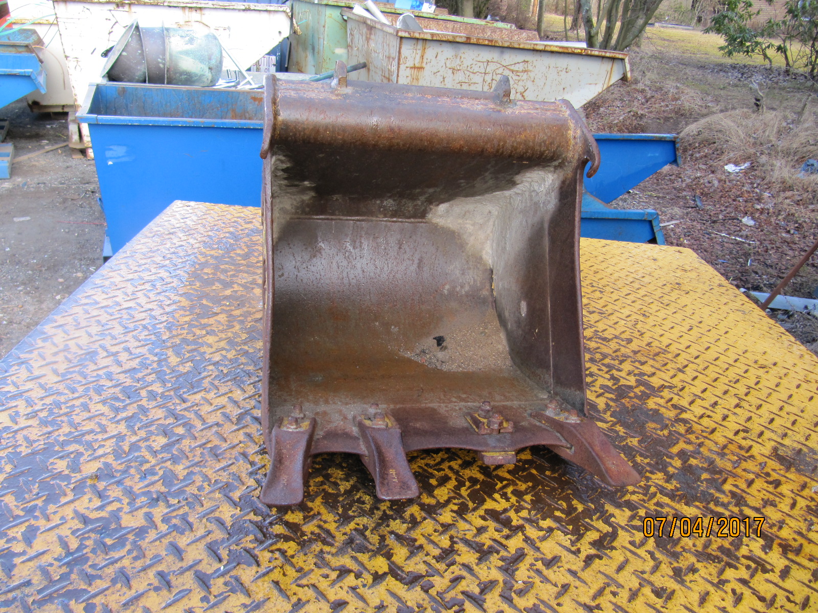 Käytetty kauha 45cm, nro2158e