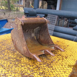 Käytetty kauha 45cm, nro2157d