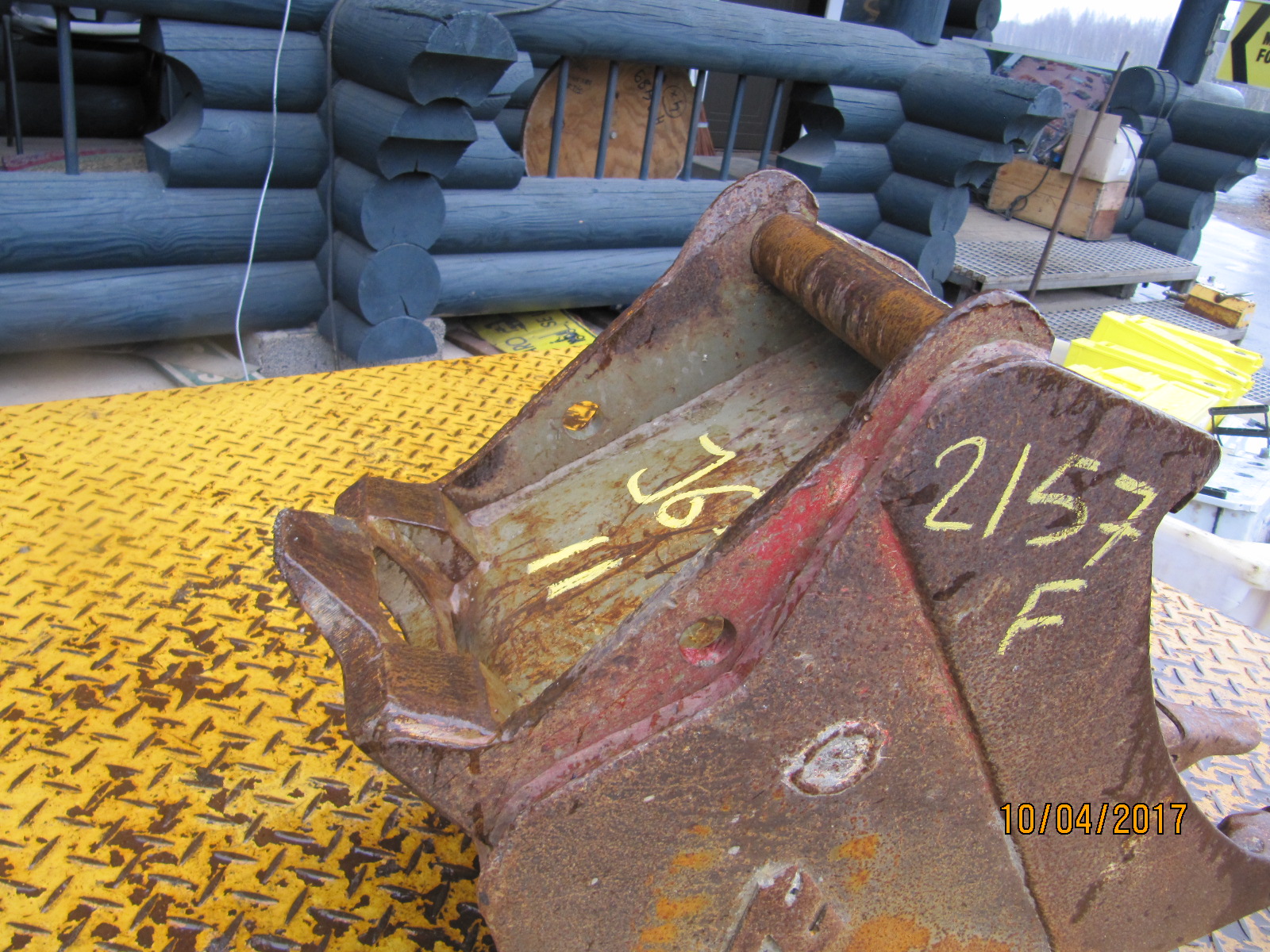 Käytetty kauha 30cm, nro2157f