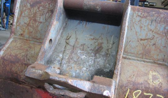 Käytetty kauha 75 cm