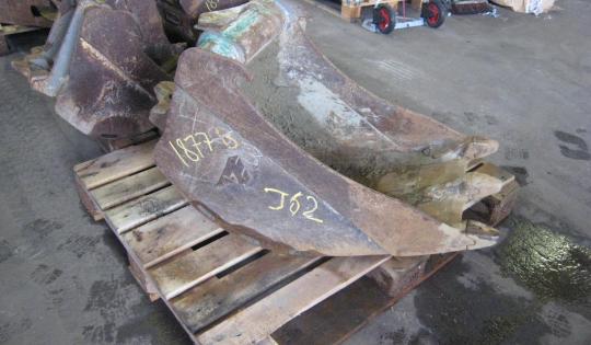 Käytetty kauha 44 cm