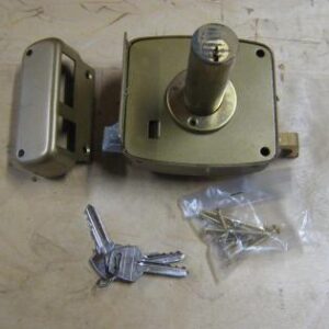 Ulkoinen lukko oveen