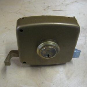 Ulkoinen lukko oveen