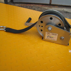 Trailerivintturi 900 kg RST