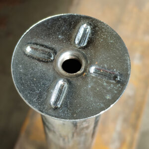 4 kpl säädettävä kaapin jalka