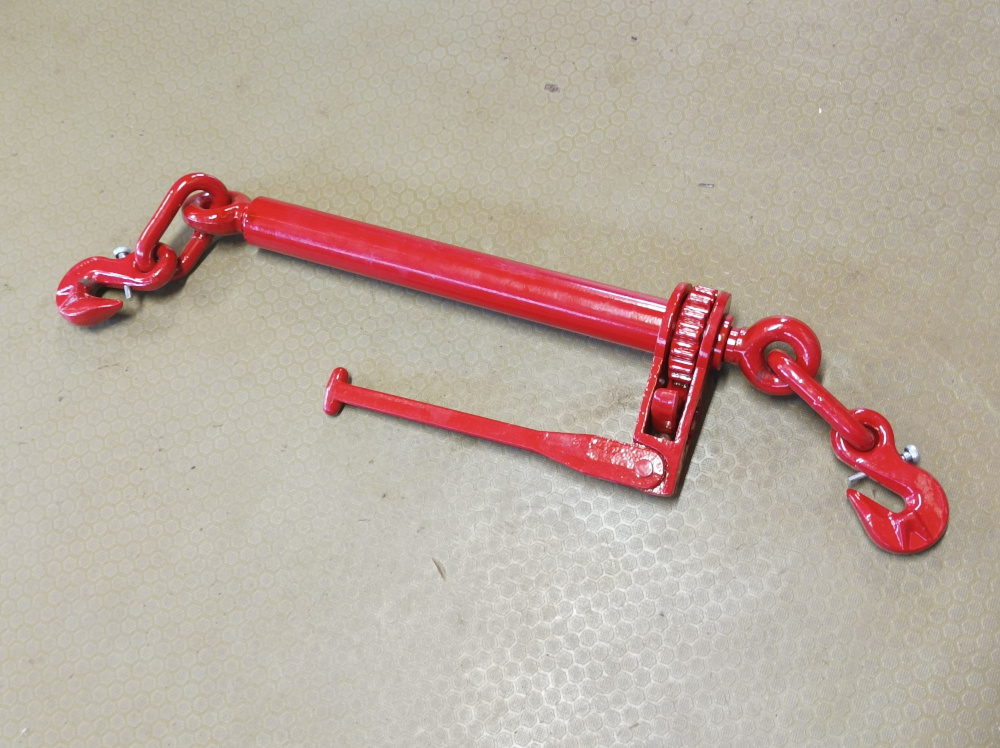 Vanttikiristin taittuvalla kahvalla