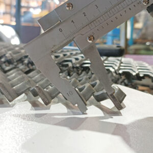 4x1250x2500 Verkkolevy