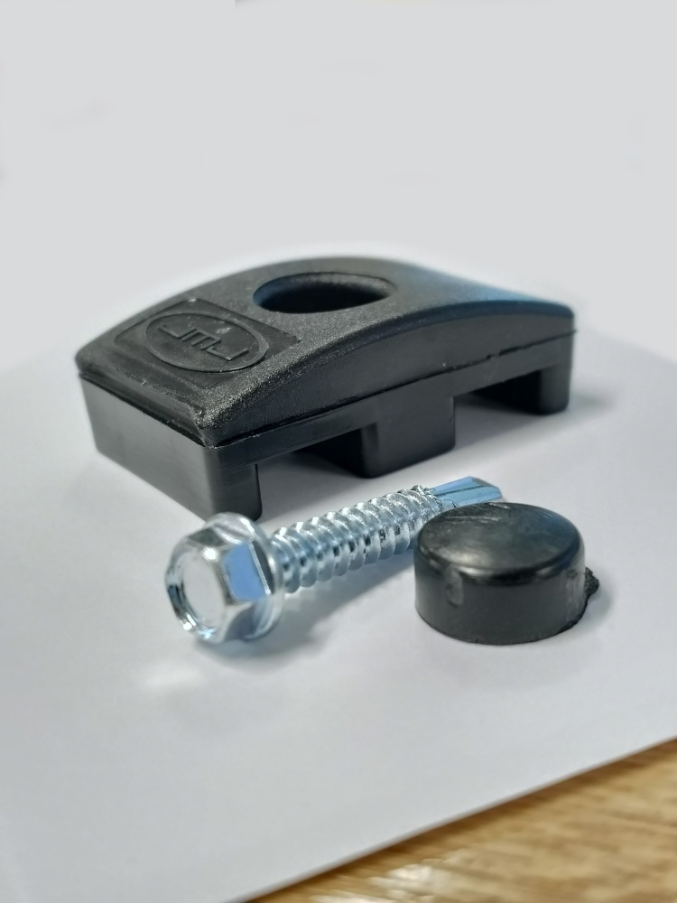 Aitaelementin kiinnike ruuvattava