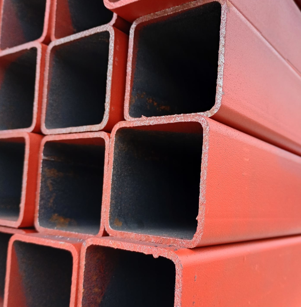 50x50x3 RHS-neliöputki S355 suojamaalattu