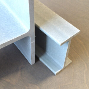 Lasikuitukomposiitti palkkeja