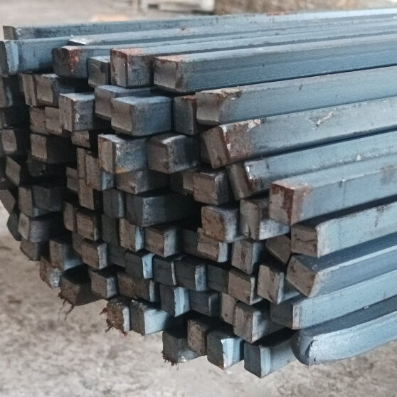 10x10mm Neliötanko S235