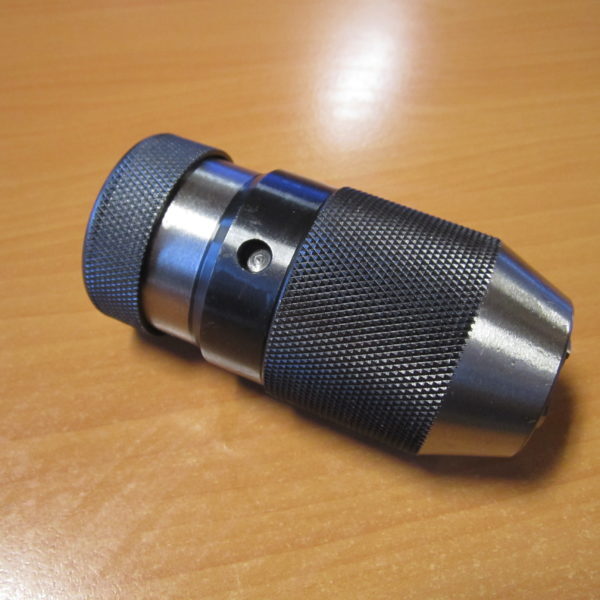 Jyrsin- ja pylväsporatyökalut